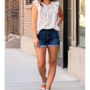 🌞KanCan Dark Wash Estilo Hi Rise Slightly Distressed Cuffed Hem Shorts #RW